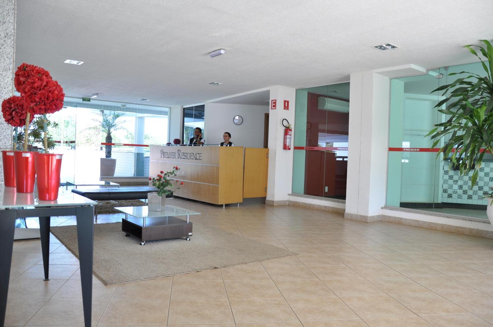 Premier Hplus Long Aparthotel